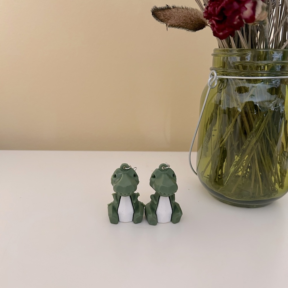 Dinosaur Earrings 🦖
